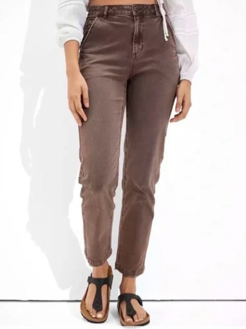 American Eagle brown cargo pants